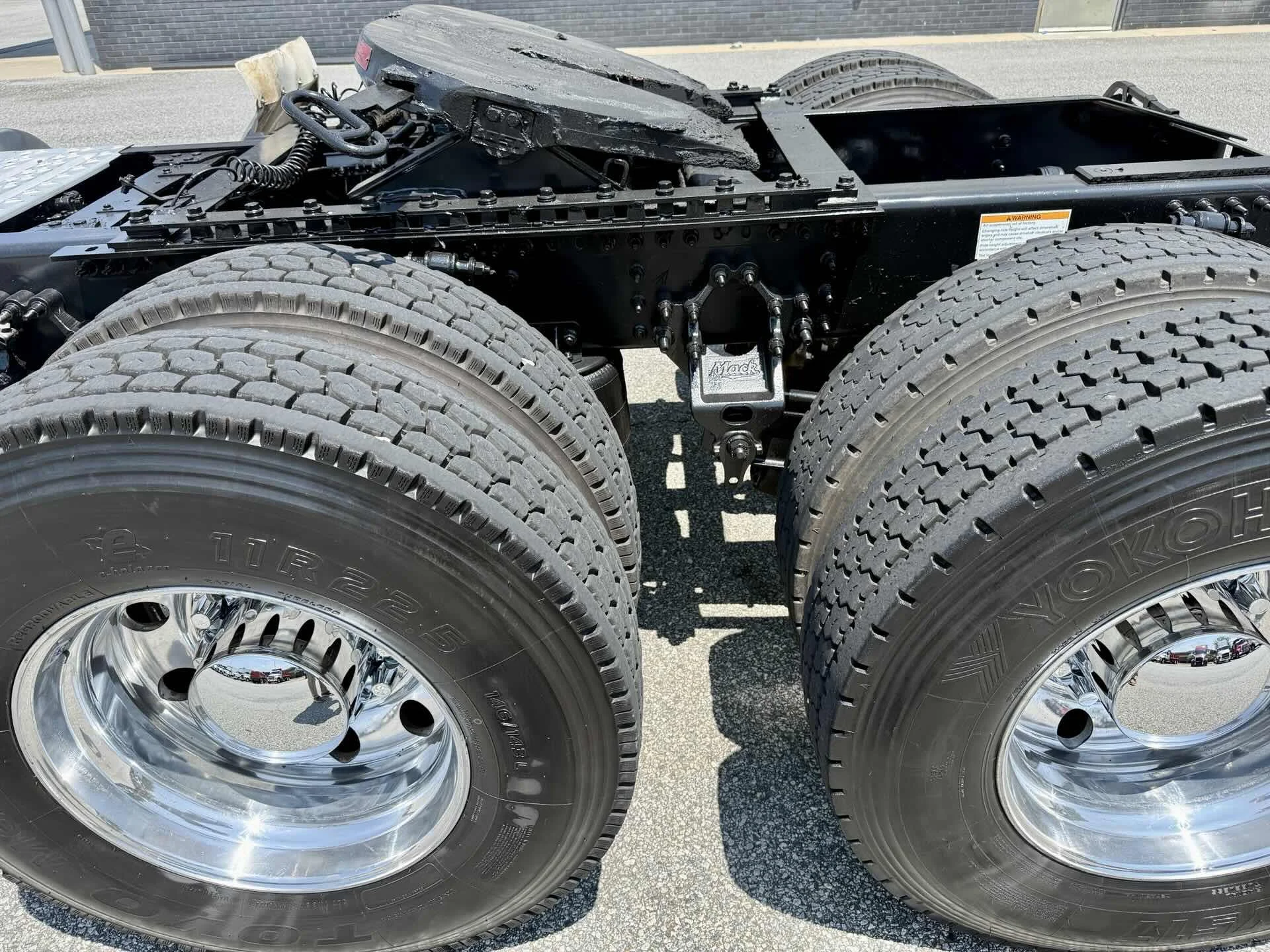 2016 Mack Pinnacle in Duluth, GA — photo 4