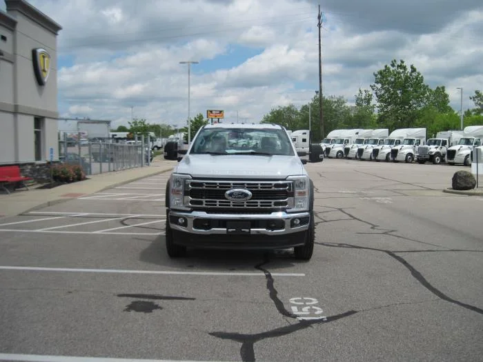 2026 Ford F-600 — photo 4