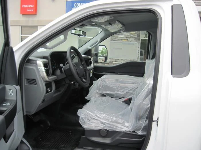2026 Ford F-600 — photo 11