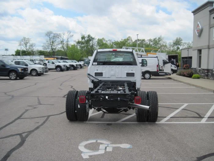 2026 Ford F-600 — photo 8