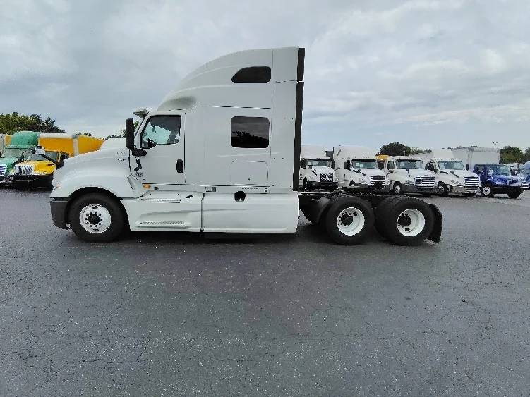 2020 International LT in Greensboro, NC — photo 4