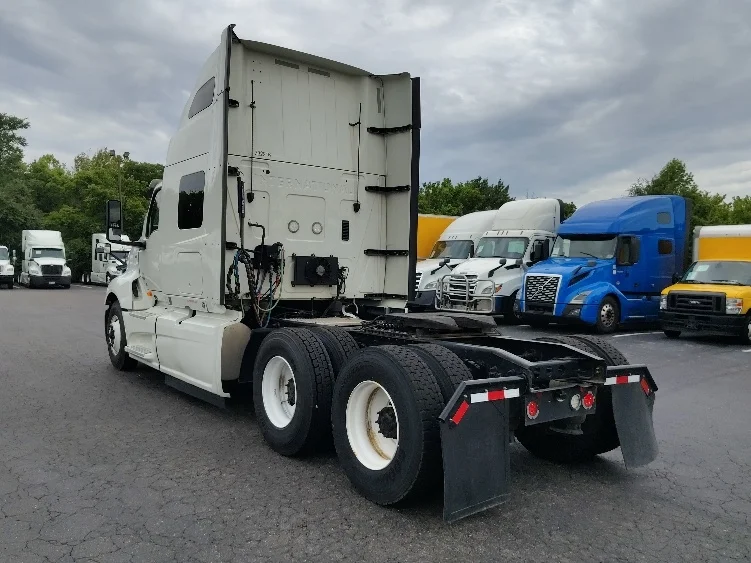 2020 International LT in Greensboro, NC — photo 5