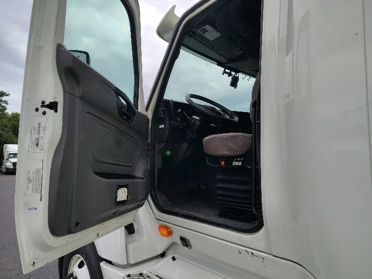 2020 International LT in Greensboro, NC — photo 9
