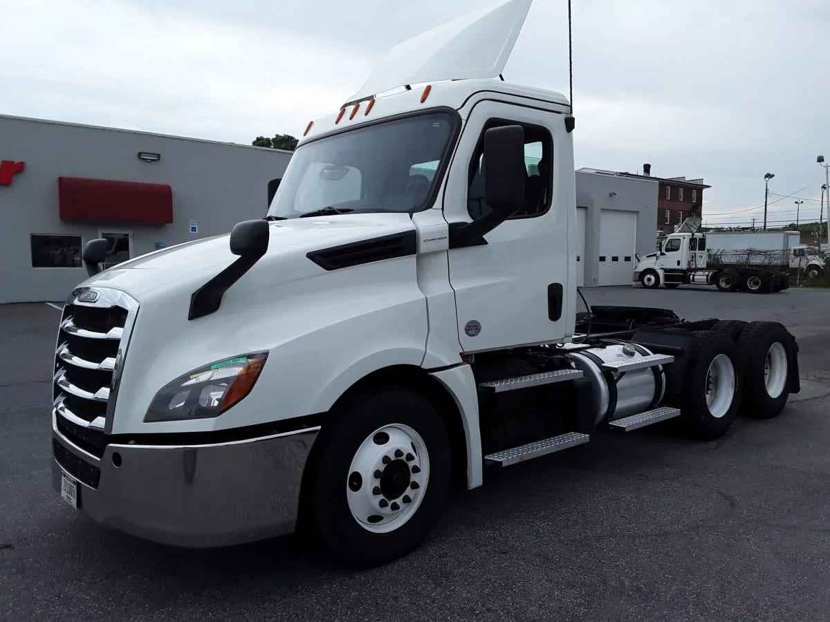 2020 Freightliner Cascadia