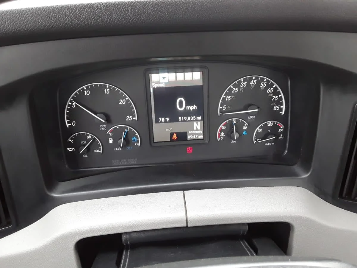 2020 Freightliner Cascadia in Allentown, PA — photo 9