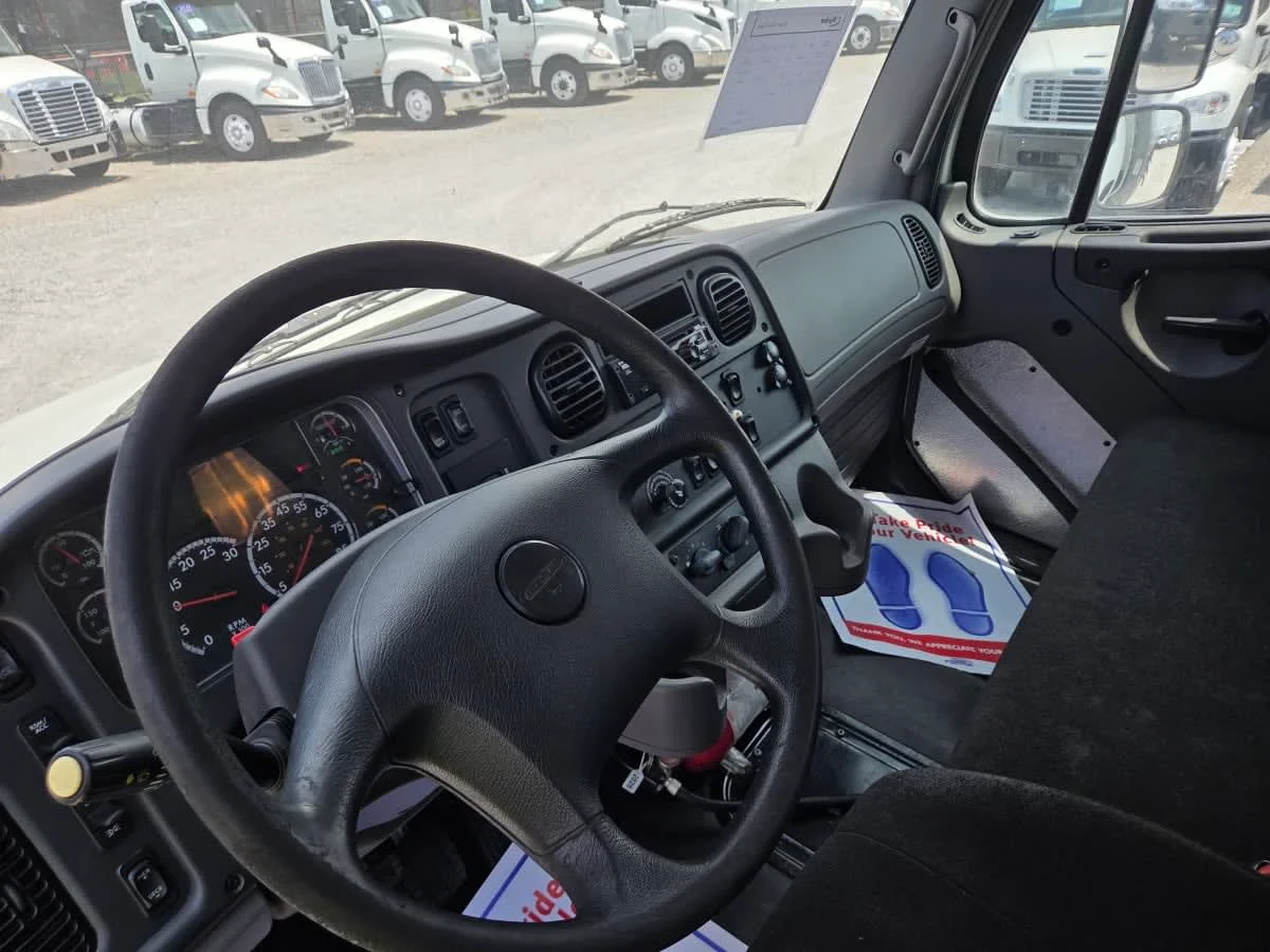 2020 Freightliner M2 106 in St. Rose, LA — photo 7