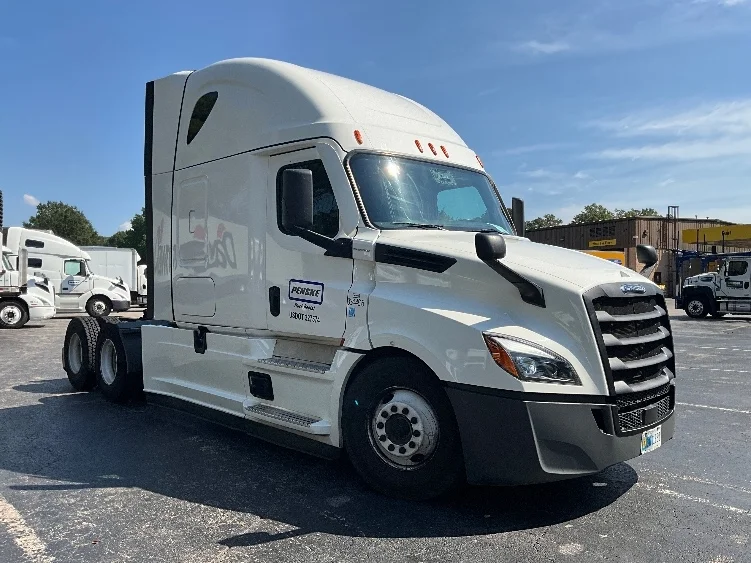 2021 Freightliner Cascadia in Greensboro, NC