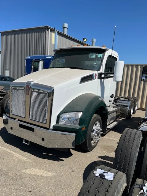 2024 Kenworth T880 in San Leandro, CA
