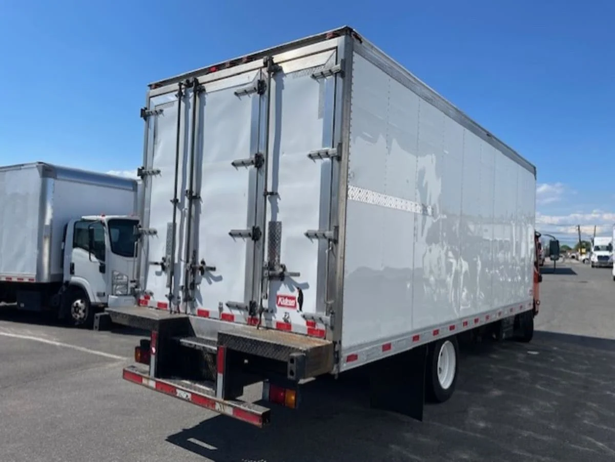 2019 Isuzu NQR - image 4