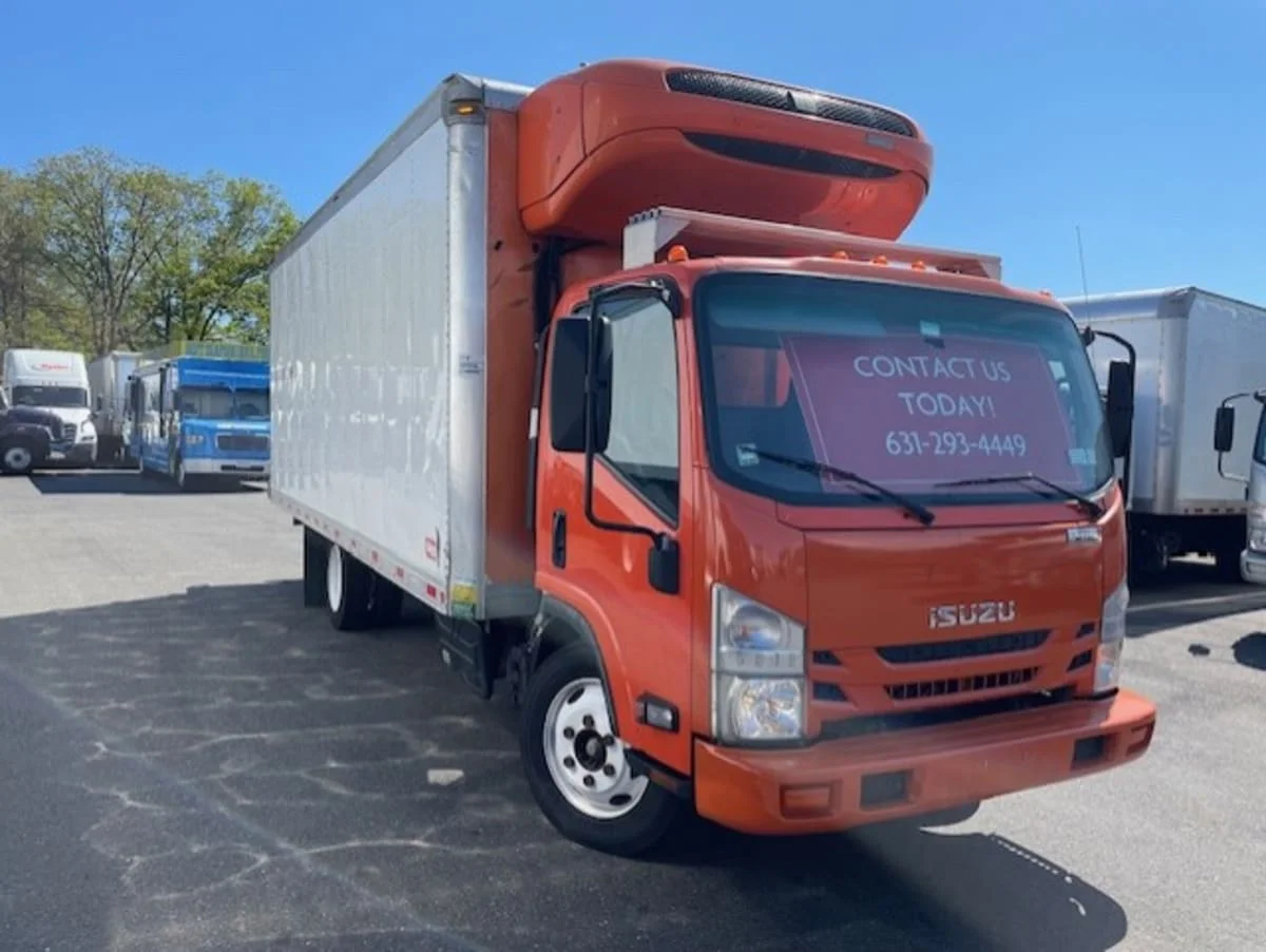 2019 Isuzu NQR - image 3