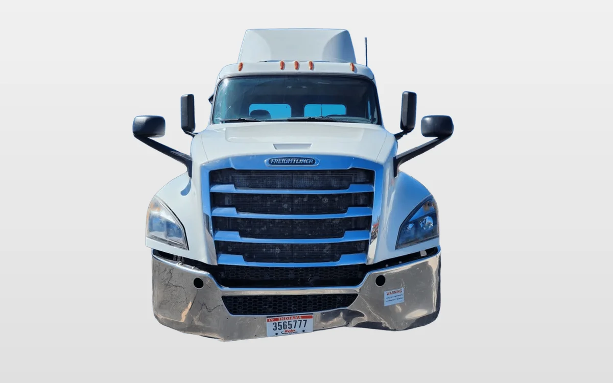2020 Freightliner Cascadia - image 1