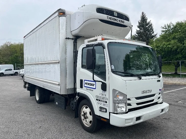 2022 Isuzu NRR