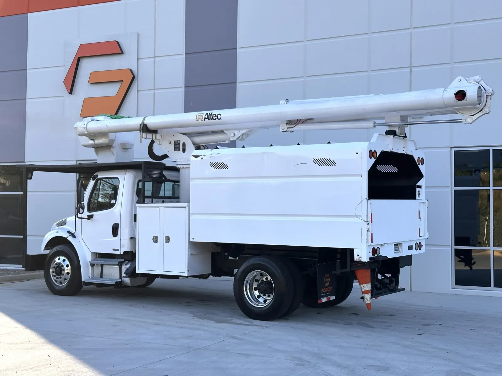 2011 Freightliner eM2 in Greer, SC — photo 6