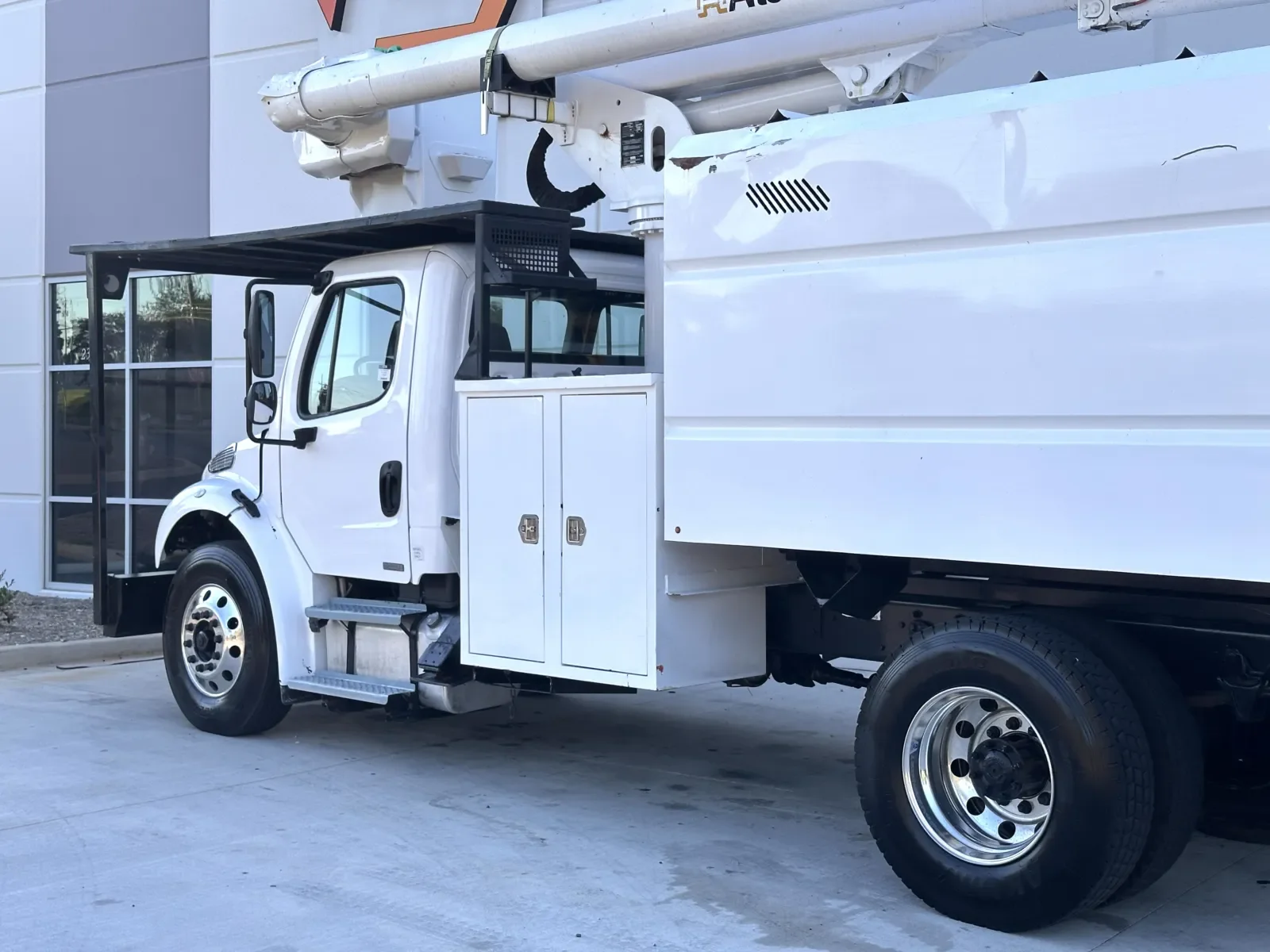 2011 Freightliner eM2 in Greer, SC — photo 8