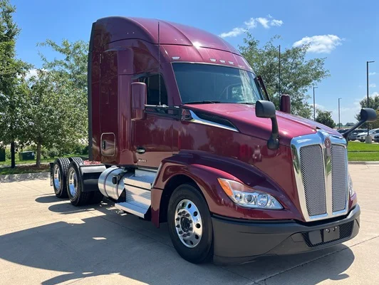 2023 Kenworth T680 in Cedar Rapids, IA