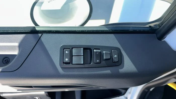 2025 Peterbilt 536 — photo 26