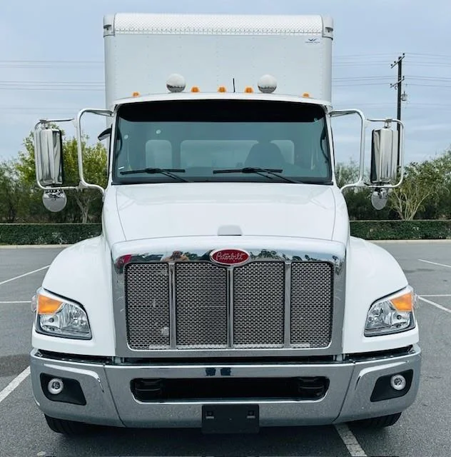2025 Peterbilt 536 — photo 2