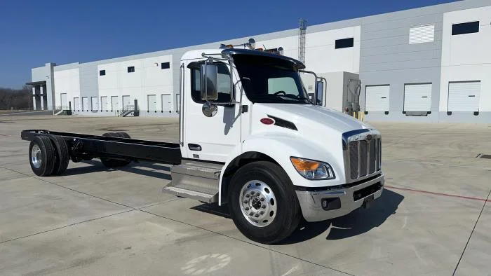 2025 Peterbilt 536 — photo 8