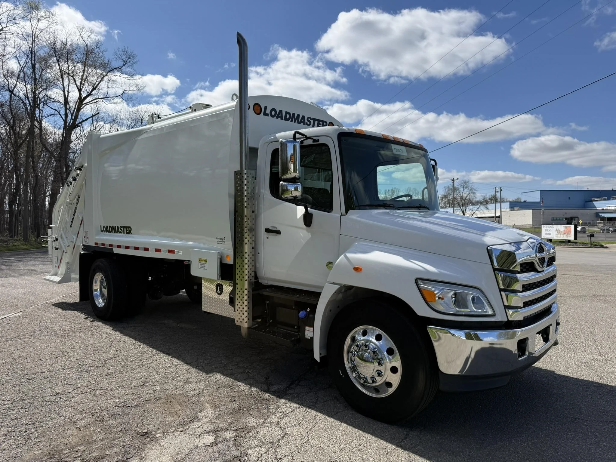 2025 Hino L7 in Findlay, OH — photo 3
