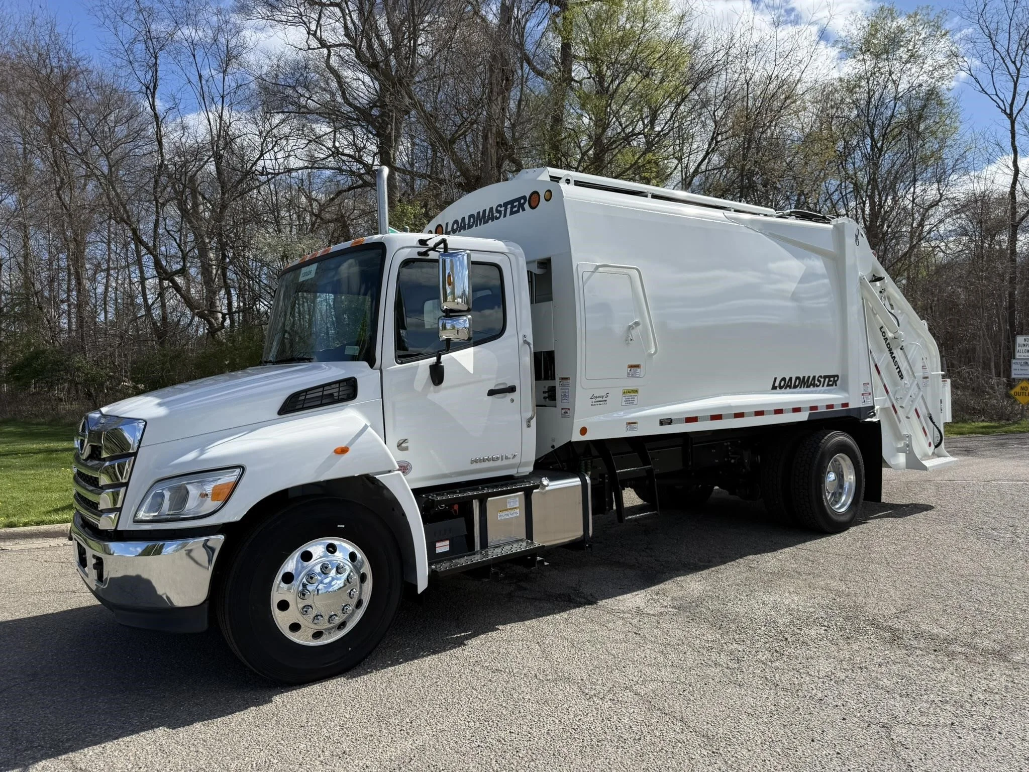2025 Hino L7