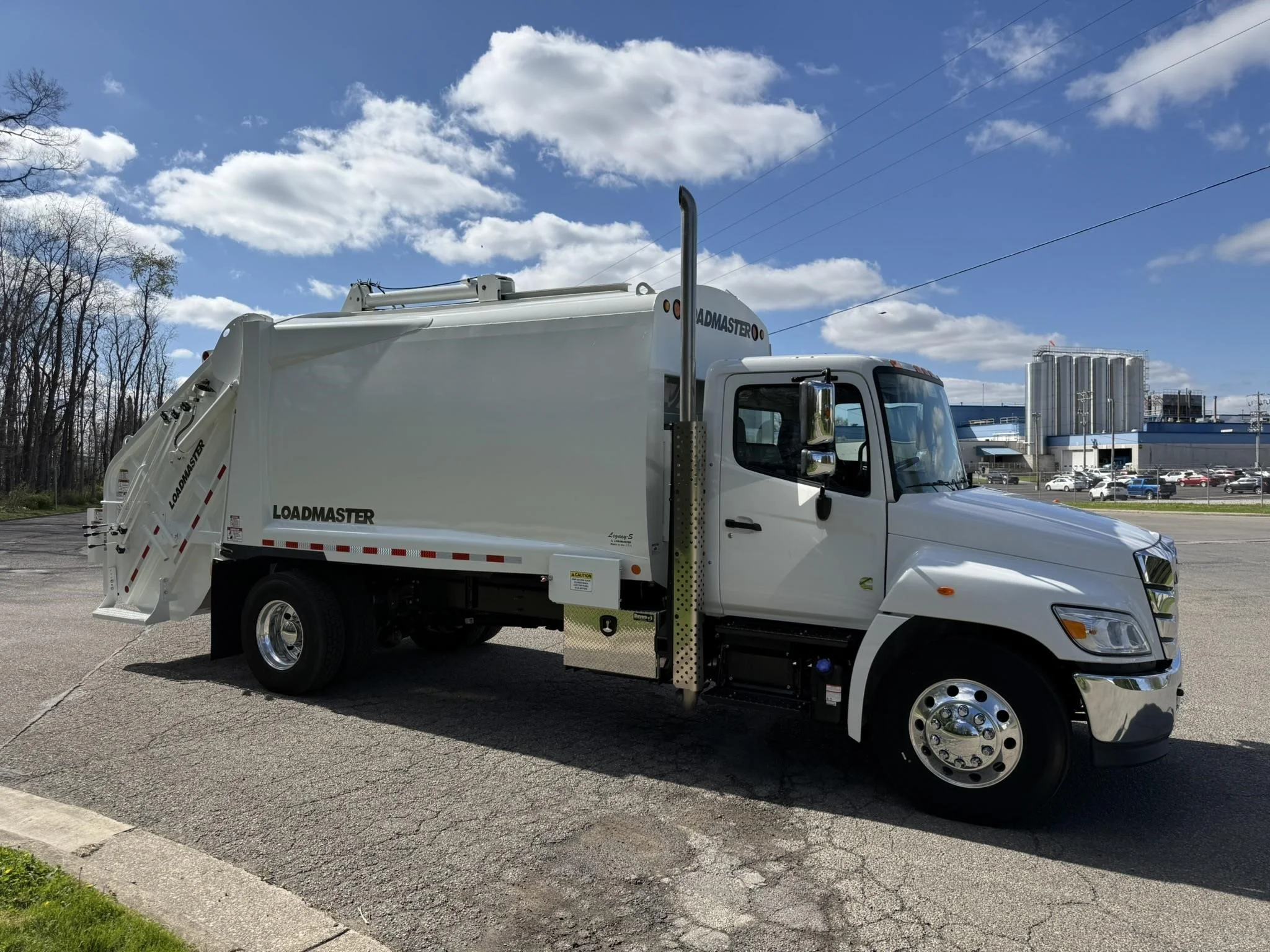 2025 Hino L7 in Findlay, OH — photo 4