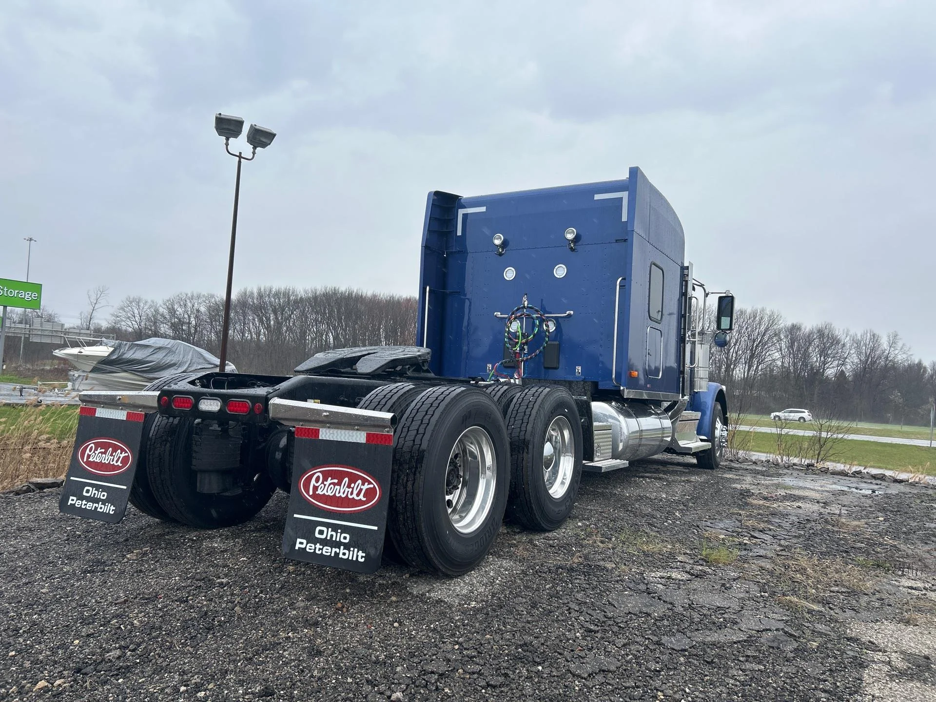 2027 Peterbilt 589 in Youngstown, OH — photo 3