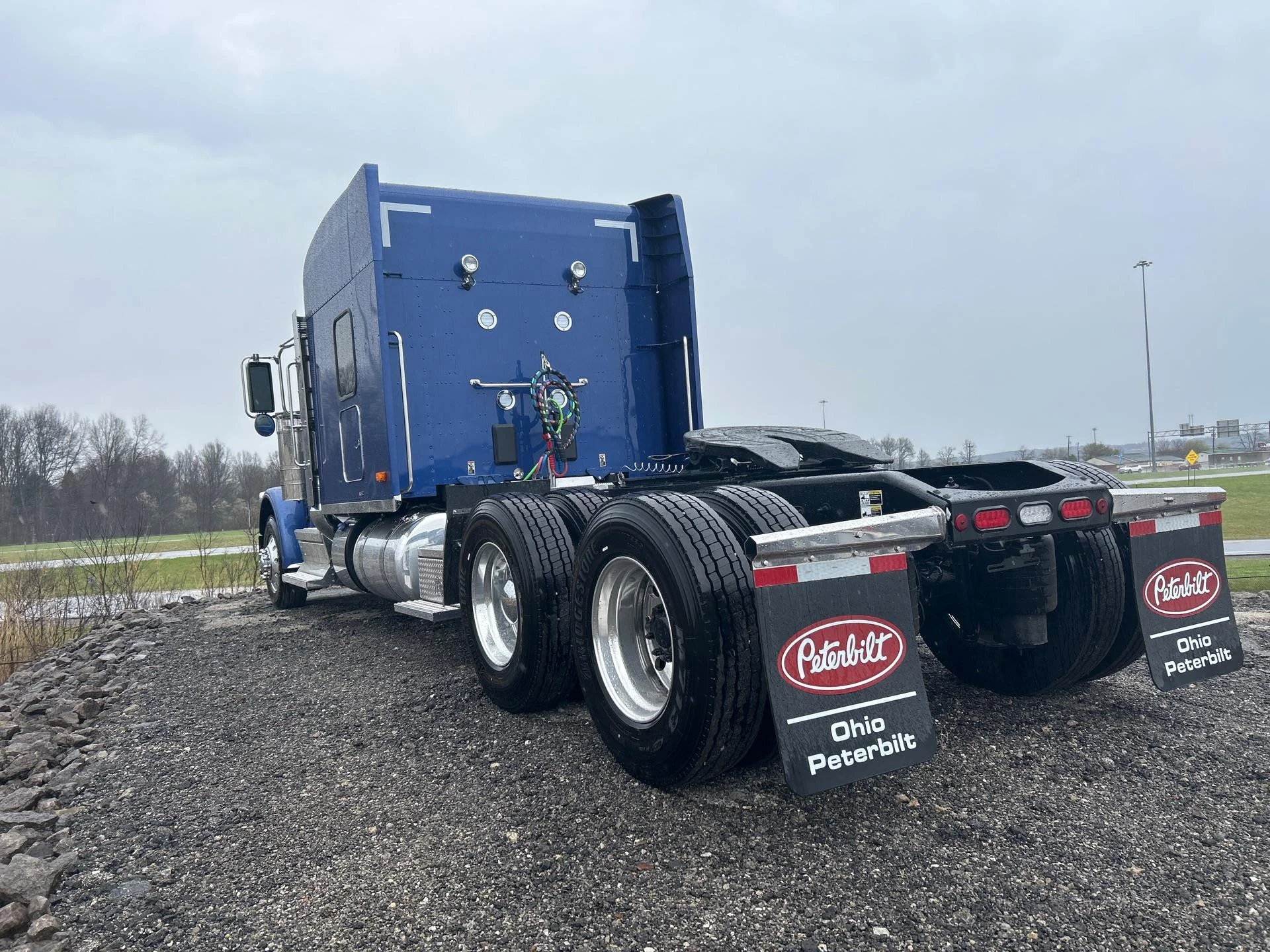 2027 Peterbilt 589 in Youngstown, OH — photo 4