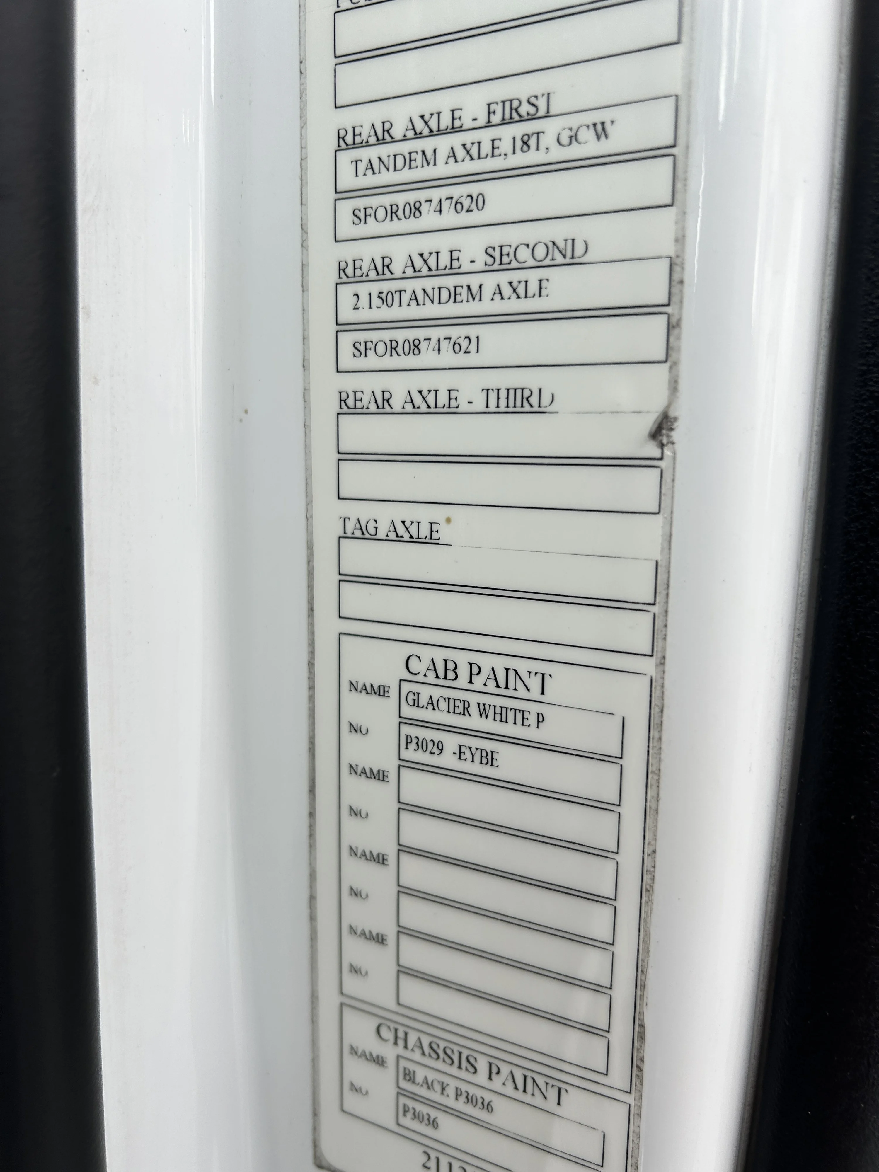 2024 Volvo VNL 860 - image 25