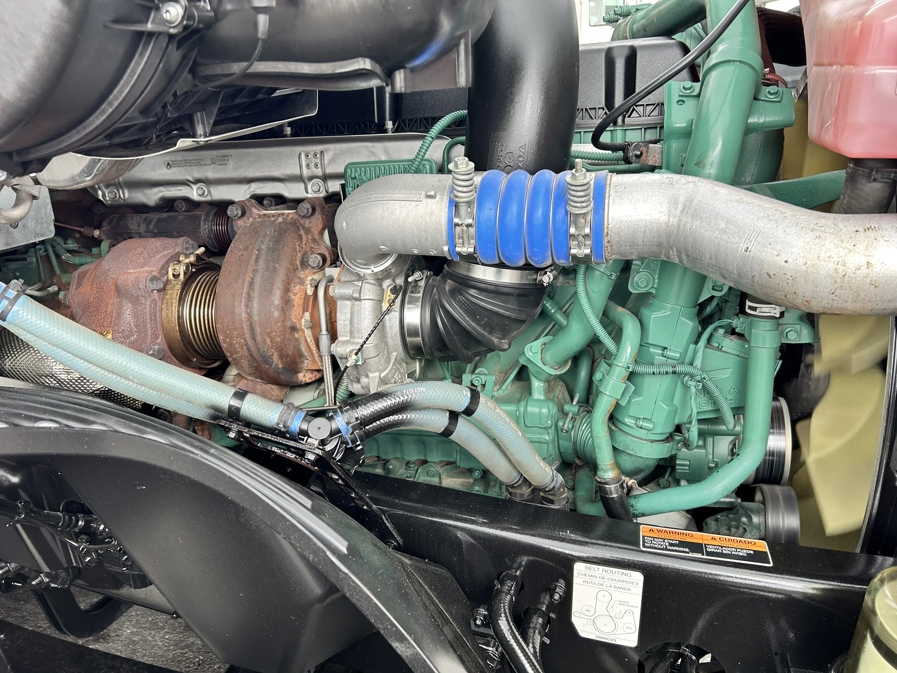 2024 Volvo VNL 860 - image 18