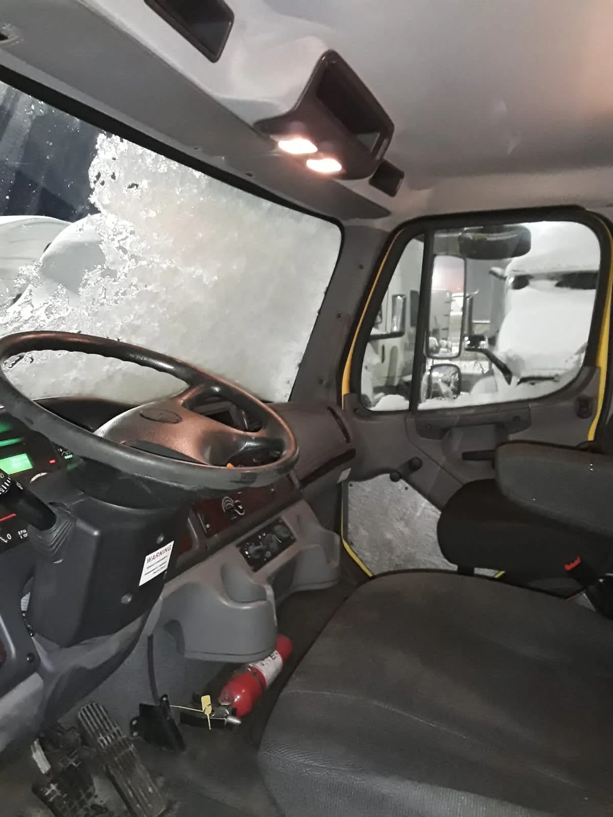 2016 Freightliner M2 106 in Bolingbrook, IL — photo 7