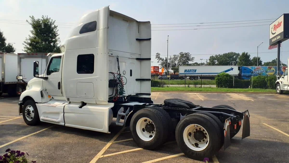 2020 International LT in Bolingbrook, IL — photo 6