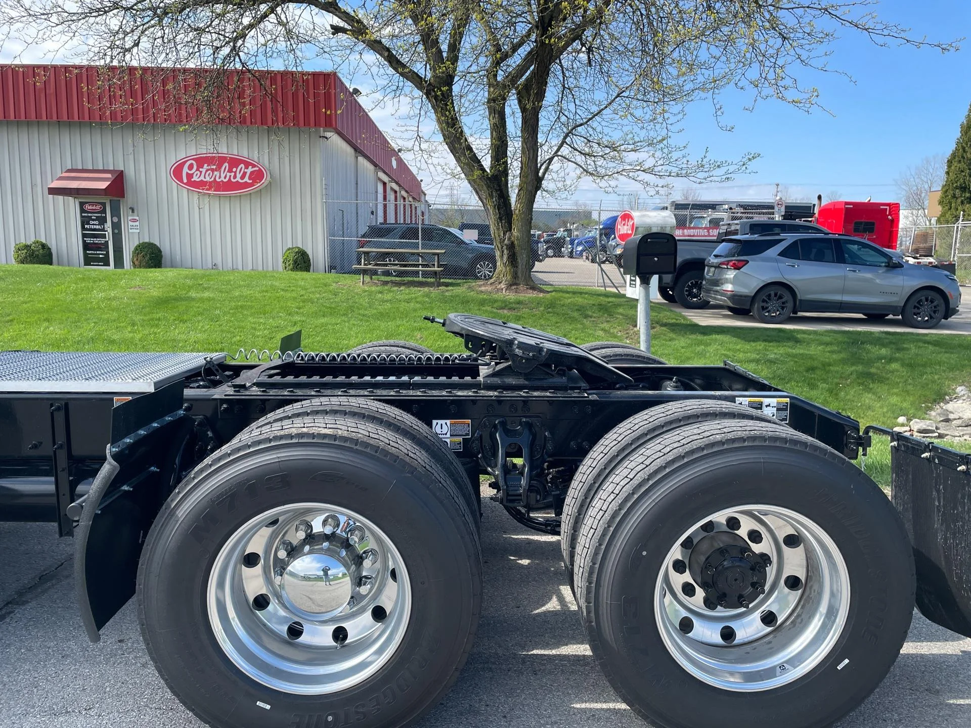 2027 Peterbilt 579 in Lima, OH — photo 8