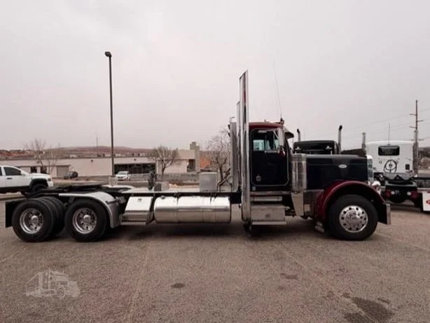 1996 Peterbilt 379 in St. George, UT — photo 6
