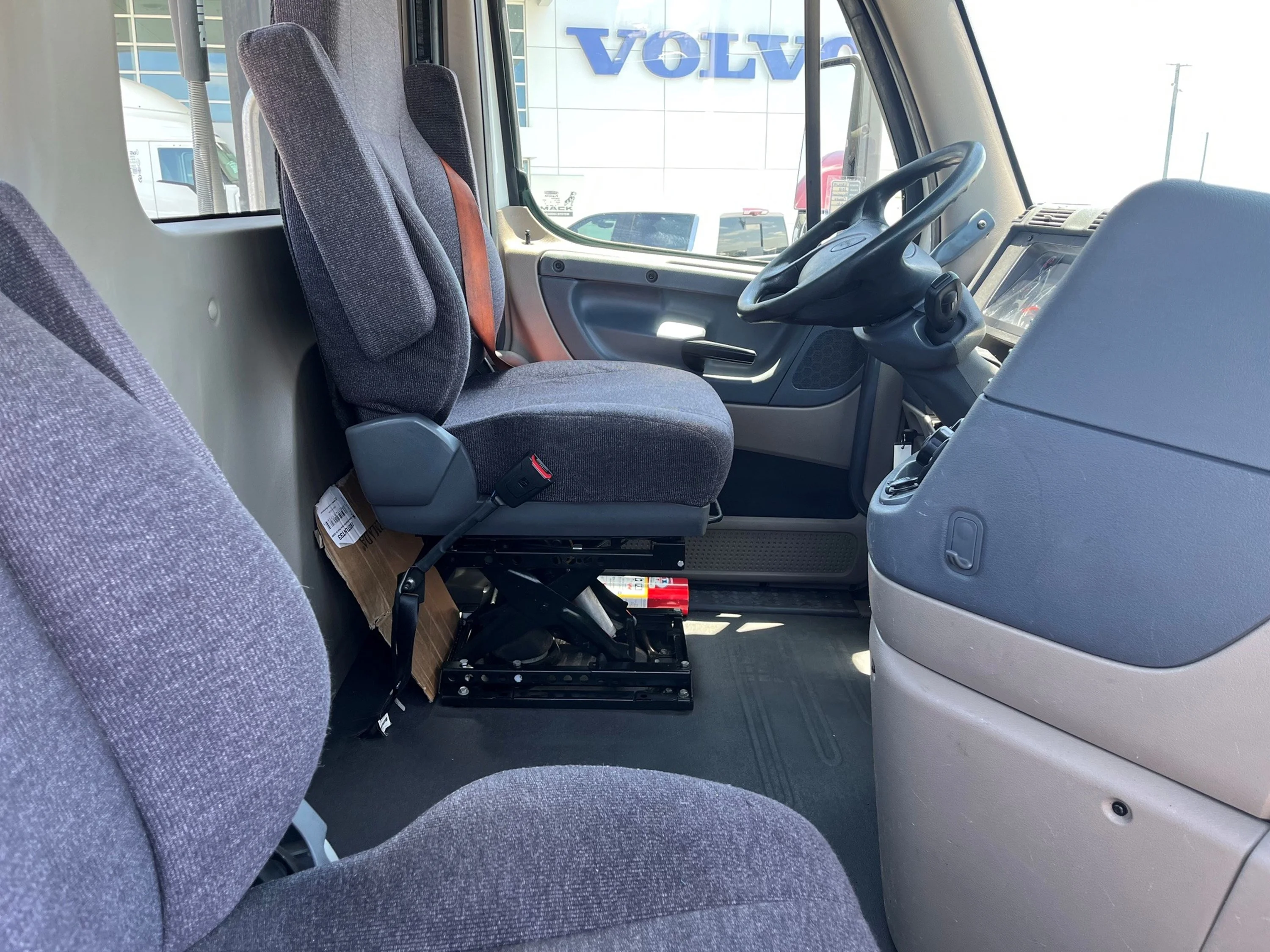 2018 Freightliner Cascadia in Austin, TX — photo 5