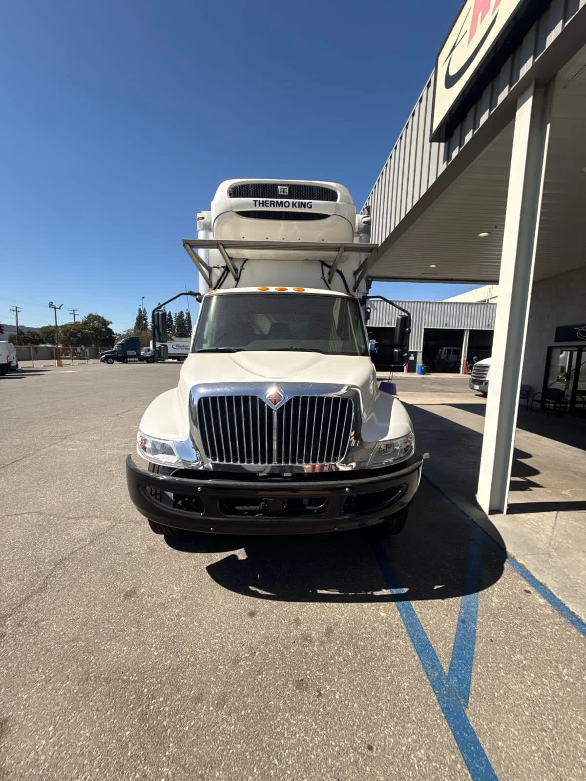 2019 International MV in Pomona, CA — photo 2