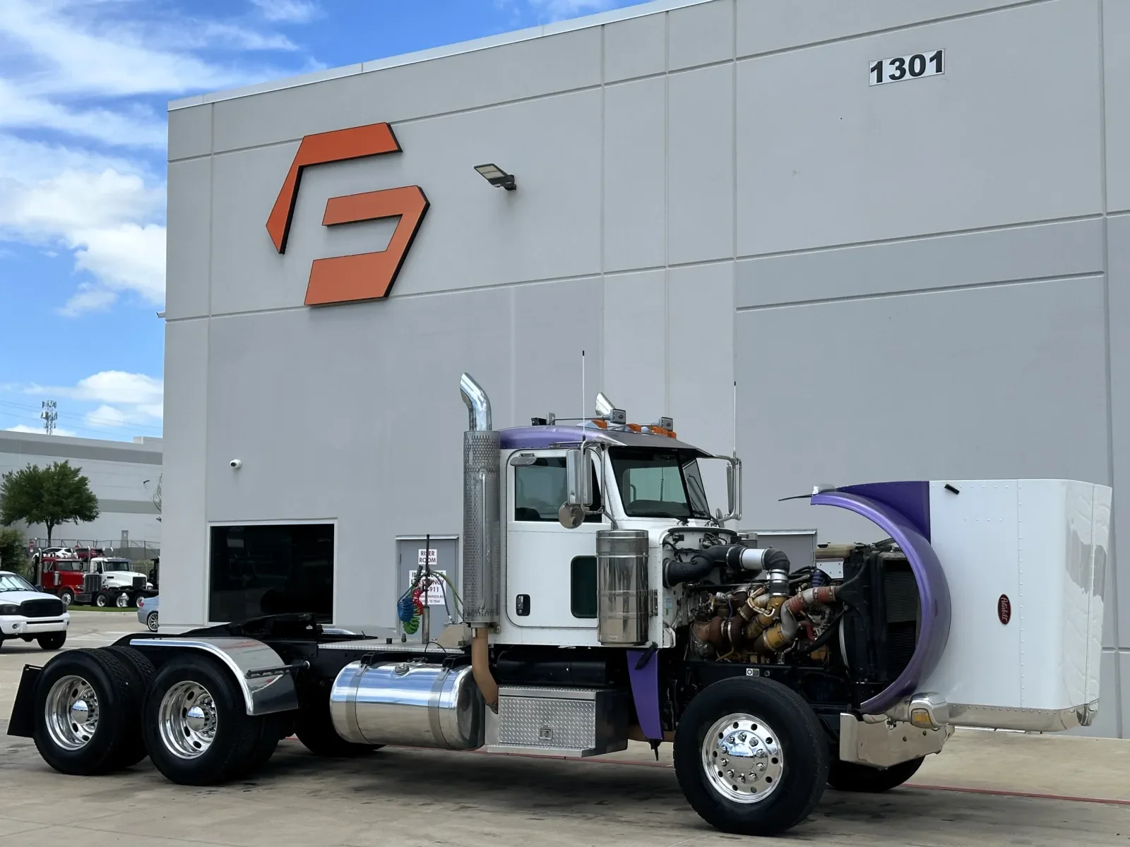 2008 Peterbilt 388 in Hutchins, TX — photo 9