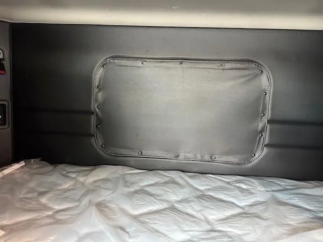 2027 Peterbilt 589 - image 17