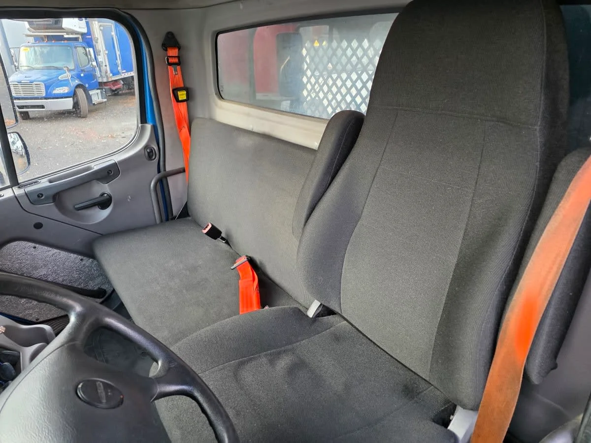 2019 Freightliner M2 106 - image 7