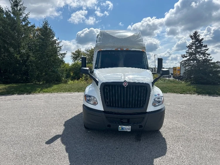 2022 International LT in Rochester, NY — photo 2
