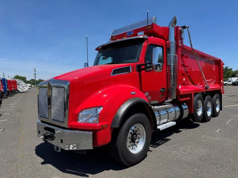 2027 Kenworth T880 in Bloomsbury, NJ