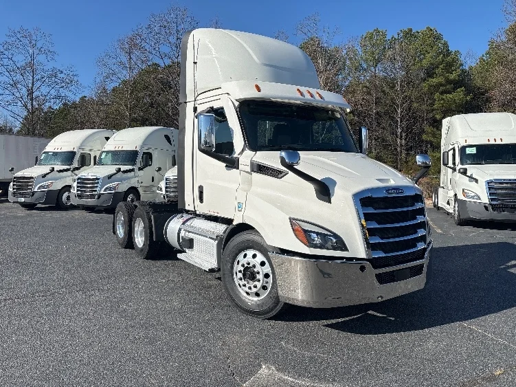 2021 Freightliner Cascadia in Concord, NC
