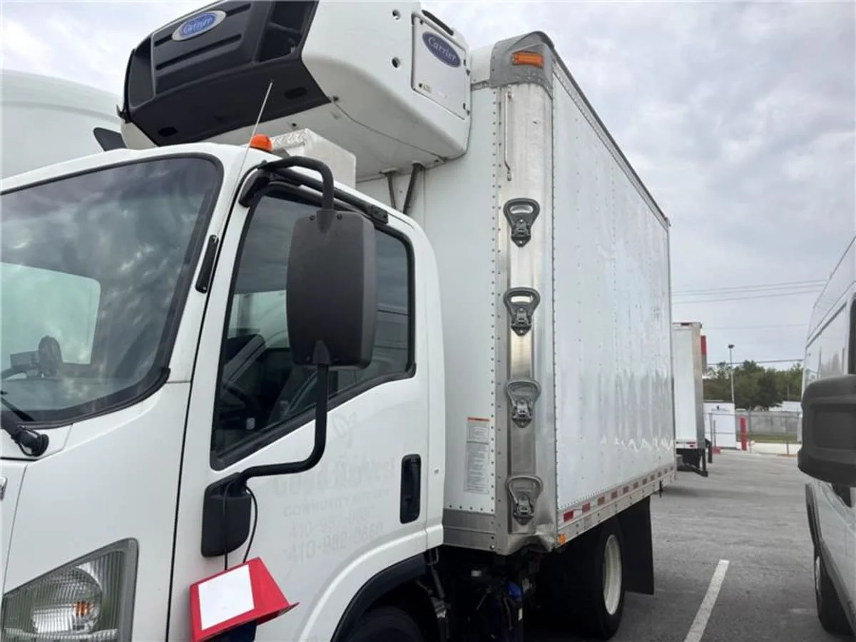 2017 Isuzu NPR - image 9