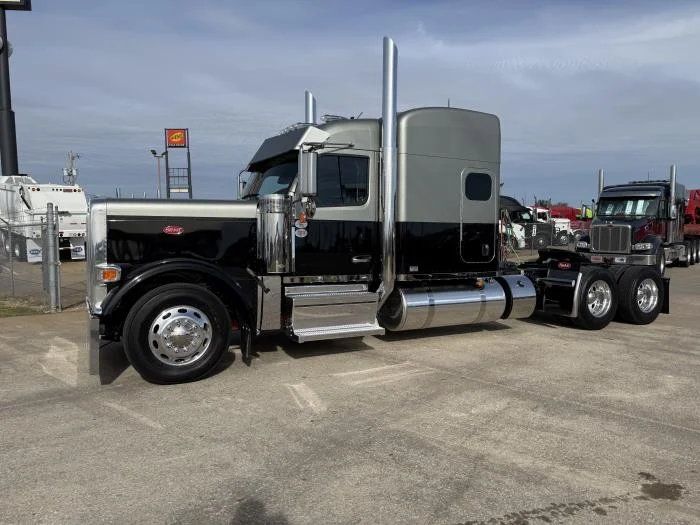 2026 Peterbilt 589 - image 5