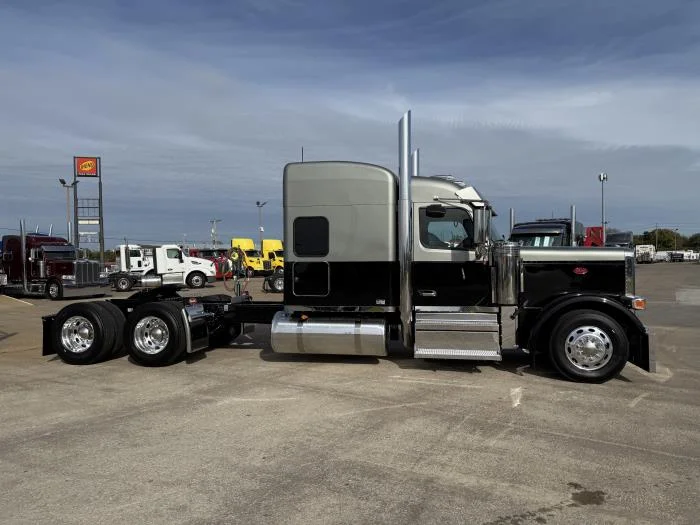 2026 Peterbilt 589 - image 25