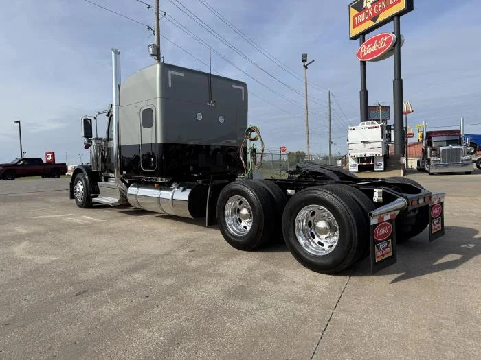 2026 Peterbilt 589 - image 14