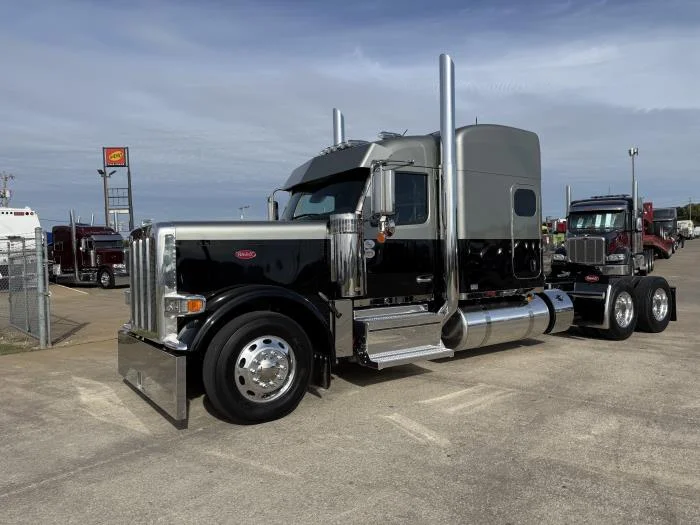 2026 Peterbilt 589 - image 4