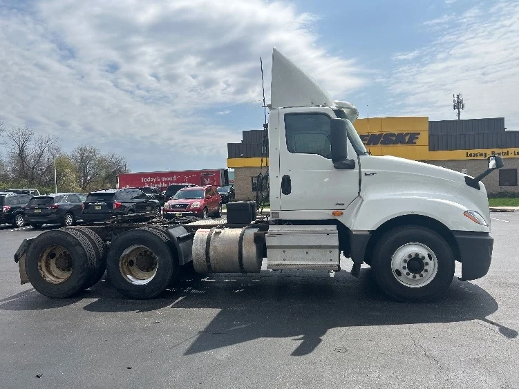 2019 International LT in Swedesboro, NJ — photo 8