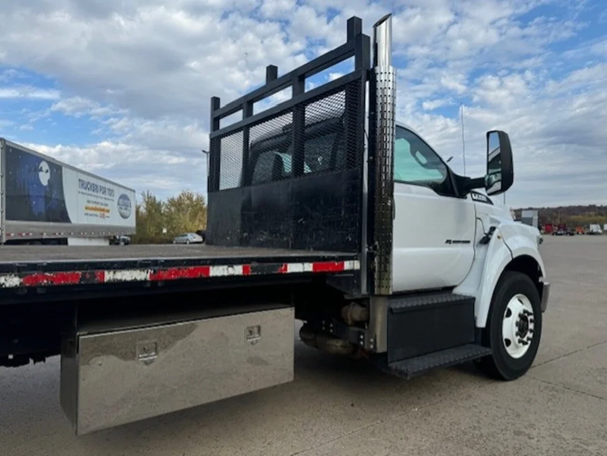2017 Ford F-750 in Abbotsford, WI — photo 4