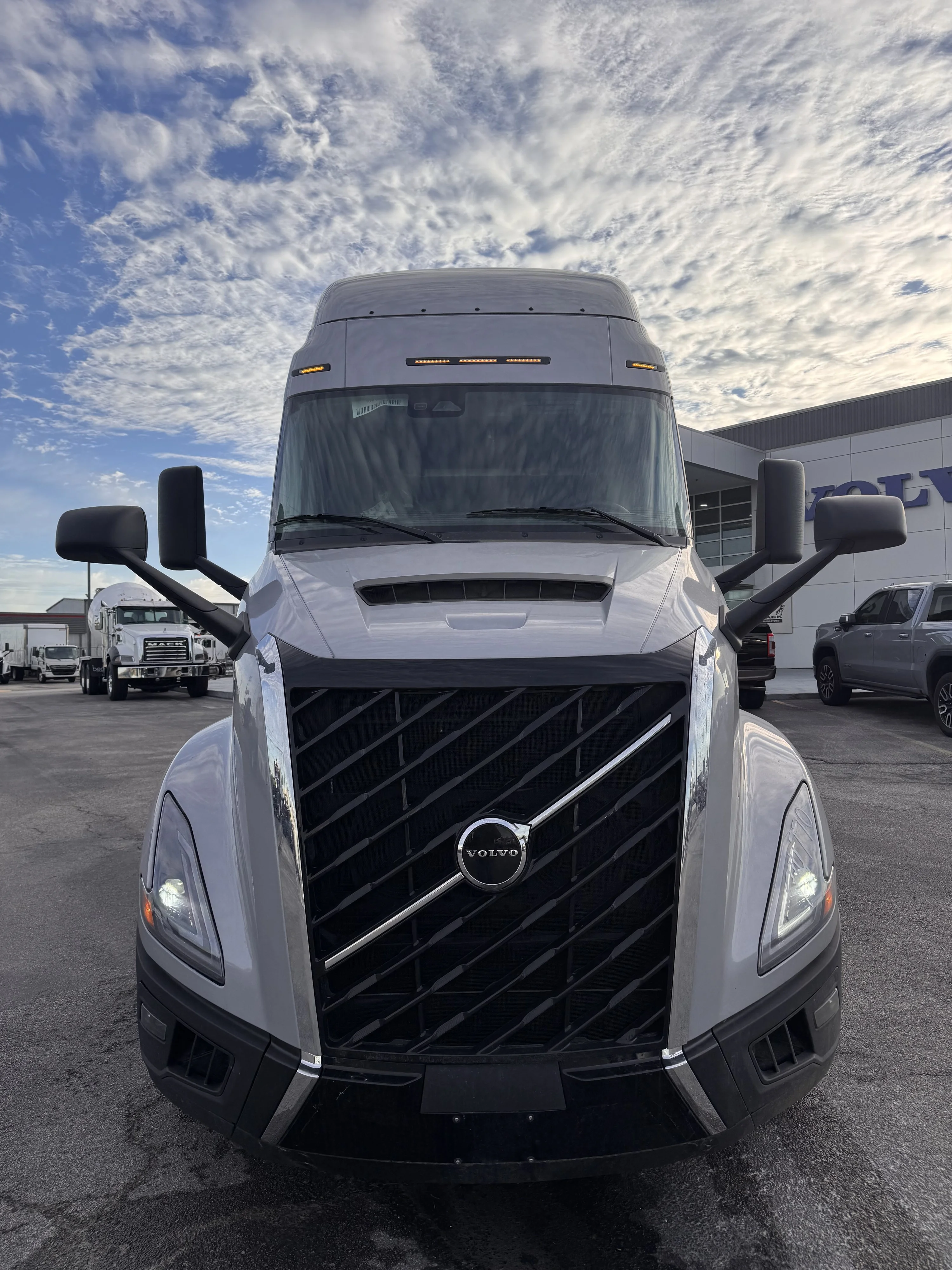 2026 Volvo in AUSTIN, TX — photo 8