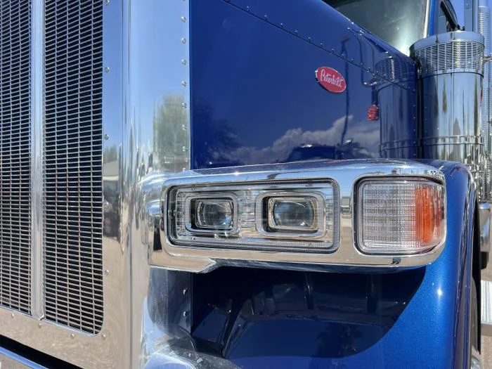 2026 Peterbilt 589 in Las Vegas, NV — photo 11